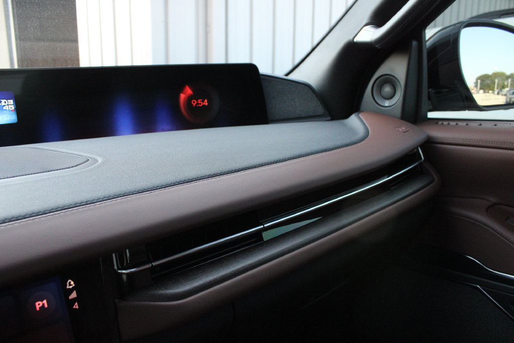New 2027 Lincoln Navigator Reserve AWD/4WD image 18