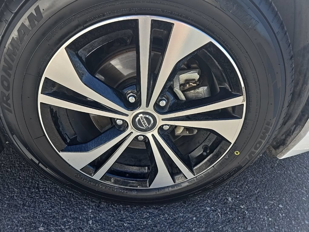 Used 2022 Nissan Sentra SV FWD image 36