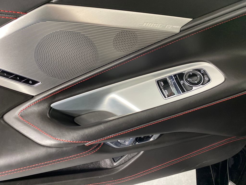 Used 2021 Chevrolet Corvette Stingray Premium Cpe w/ Z51 Performance Package image 11