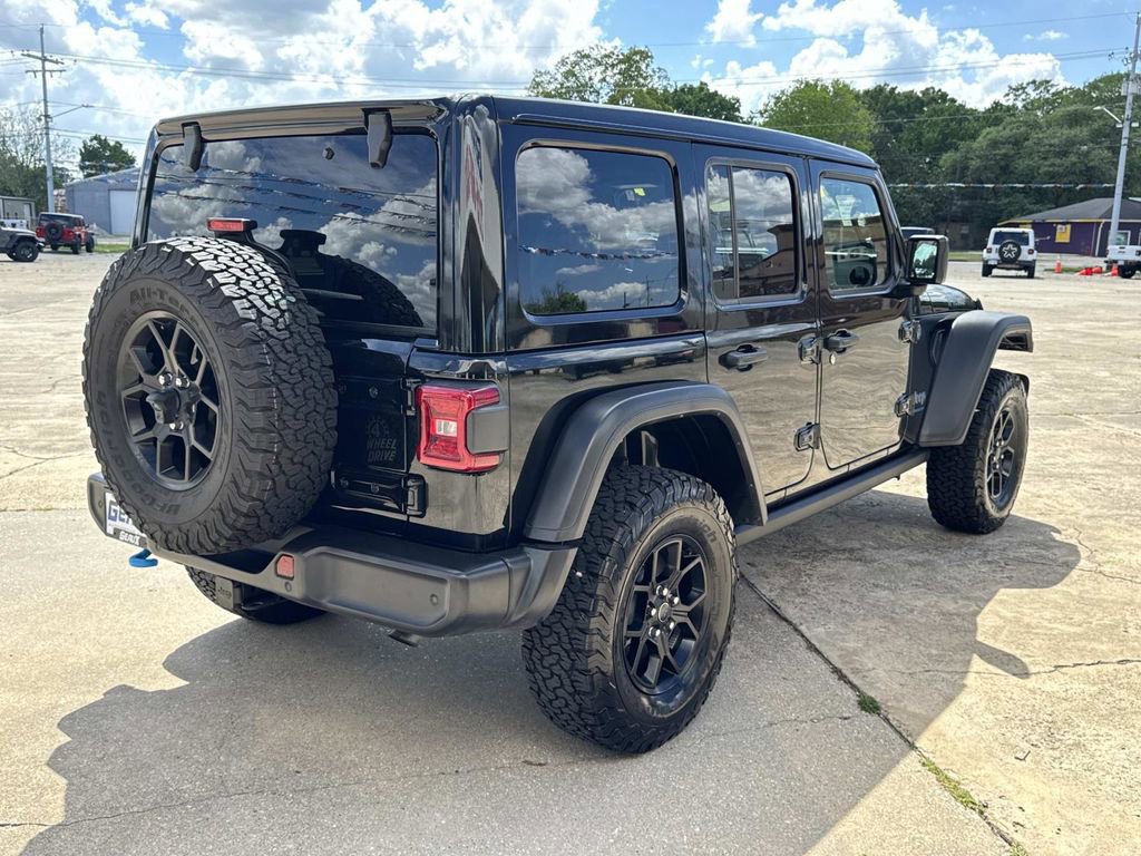 Used 2024 Jeep Wrangler Unlimited image 13