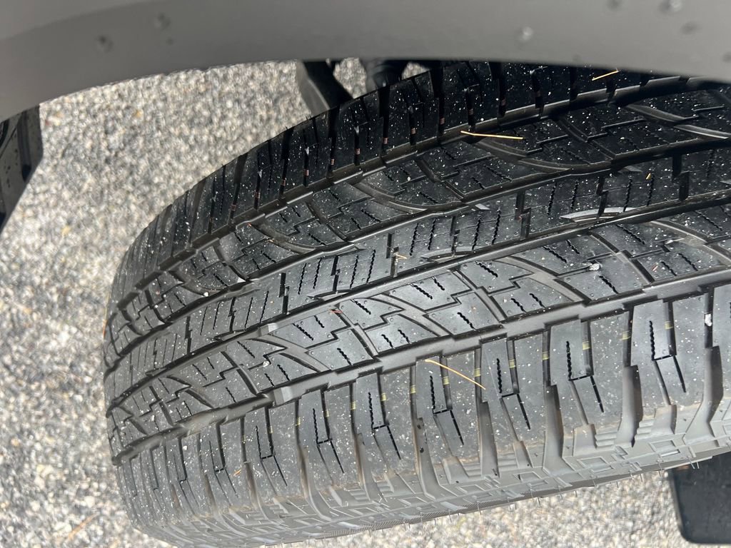 New 2025 Nissan Armada PRO-4X w/ Pro-4X Premium Package image 29