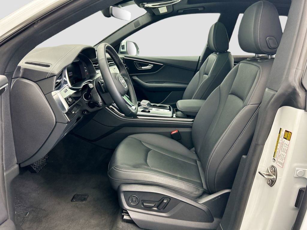 Certified 2025 Audi Q8 Premium Plus w/ Premium Plus Package image 18