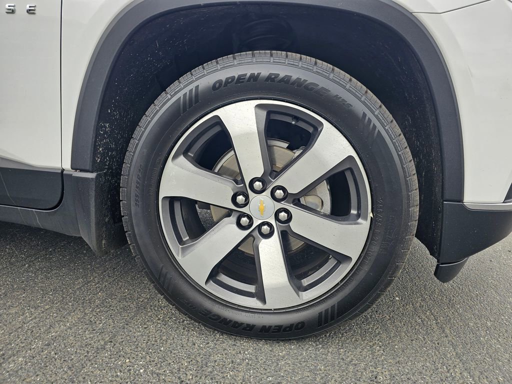 Certified 2020 Chevrolet Traverse LT w/ LT Premium Package FWD image 9