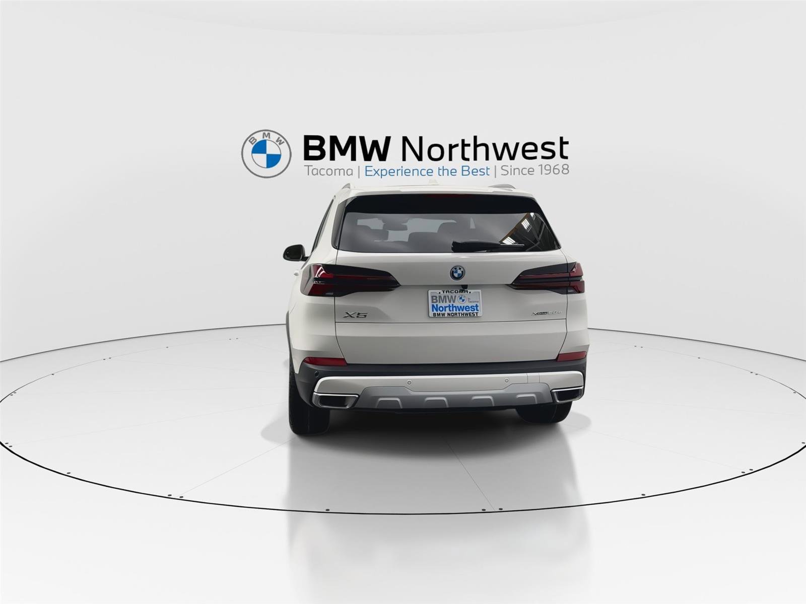 New 2026 BMW X5 xDrive50e w/ Executive Package image 13