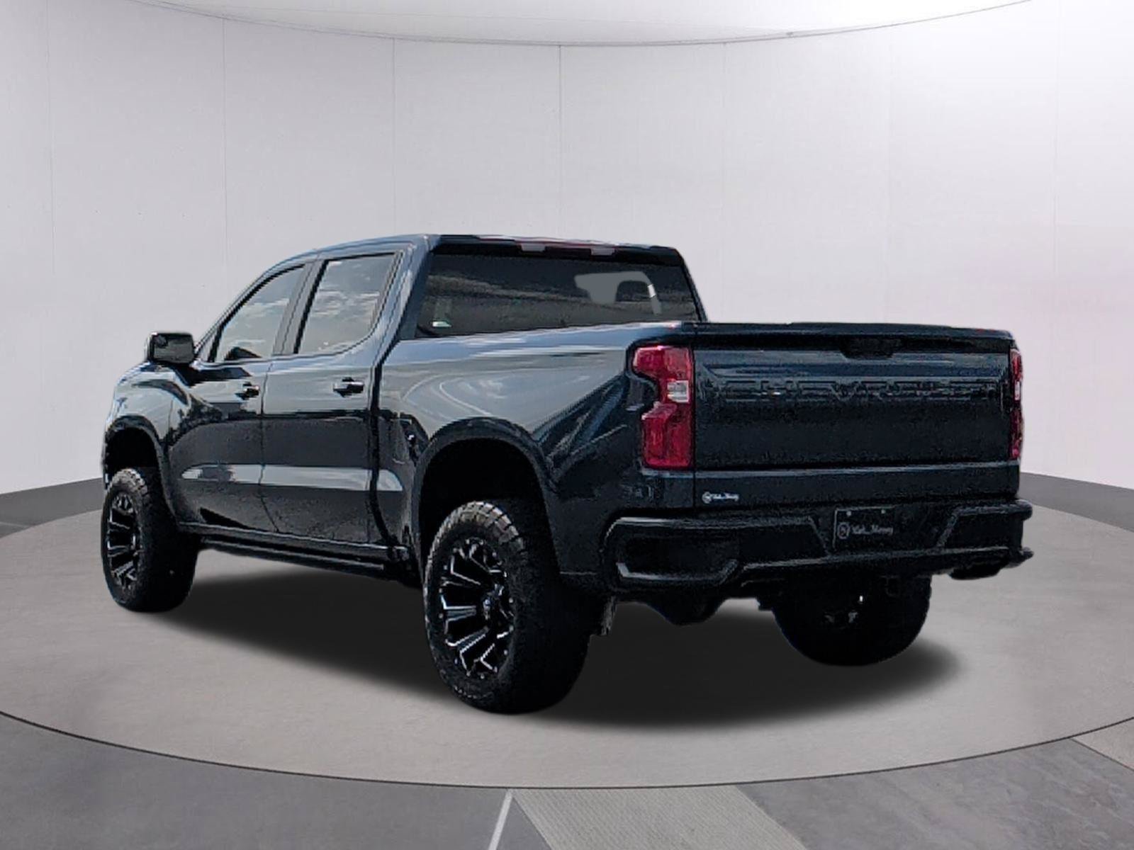 Used 2020 Chevrolet Silverado 1500 LT Trail Boss AWD/4WD image 3