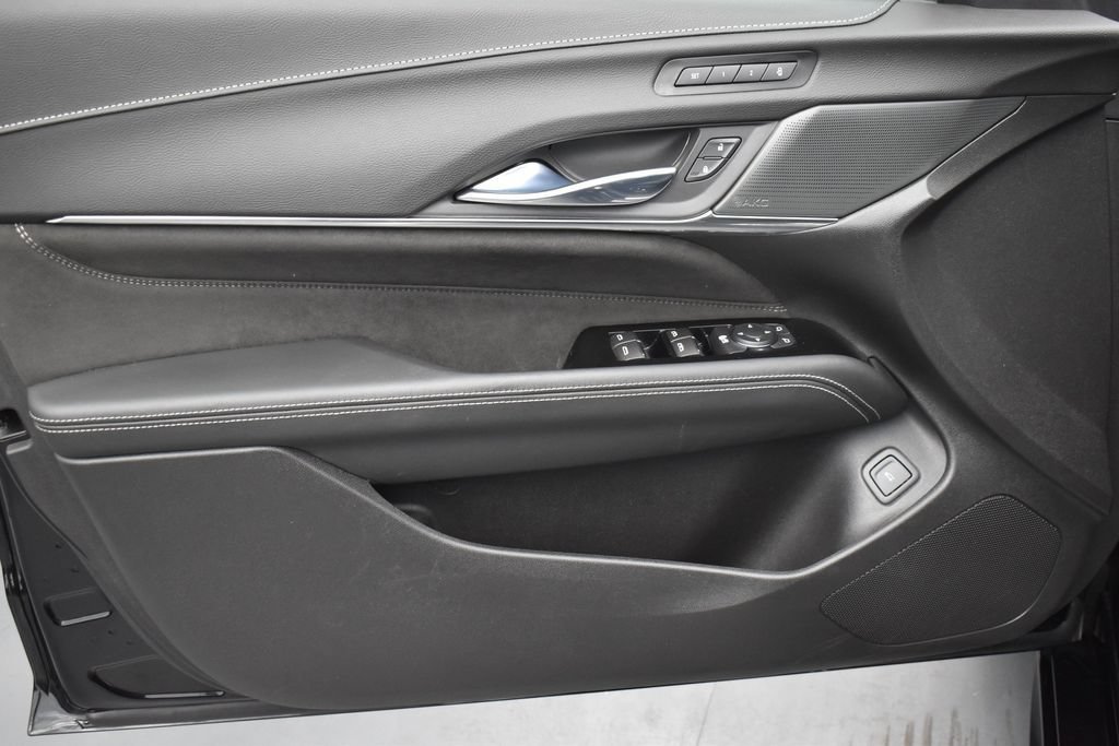 Used 2022 Cadillac CT4 V Blackwing w/ Carbon Fiber 1 Package RWD image 9