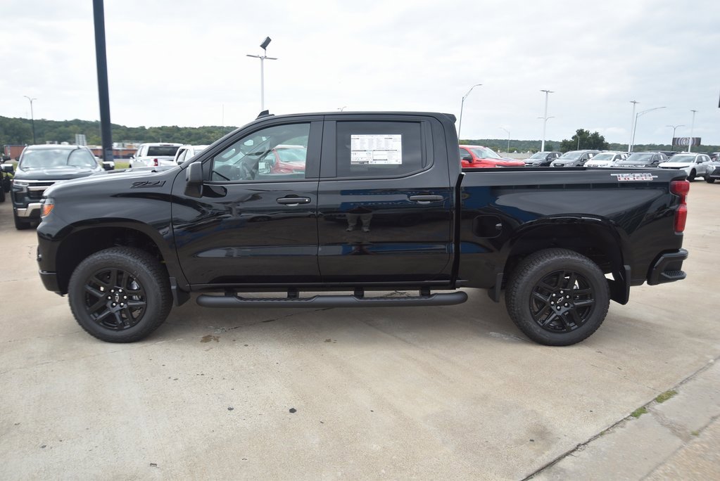 New 2026 Chevrolet Silverado 1500 Custom Trail Boss w/ Turbomax Blackout Package image 8