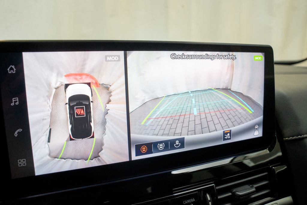 New 2026 Nissan Pathfinder SL image 17