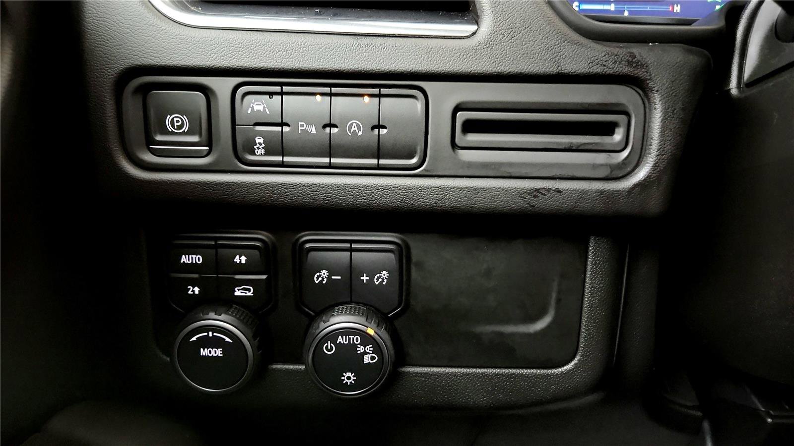 Used 2023 Chevrolet Tahoe LT image 35