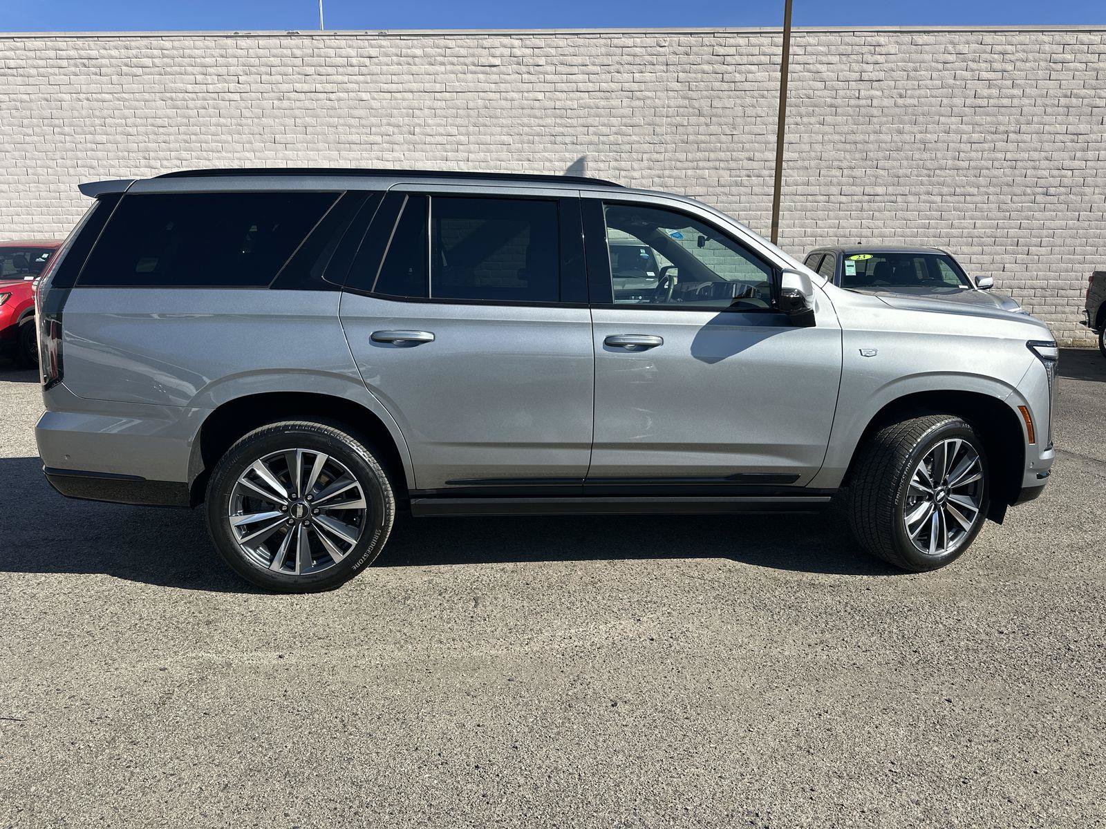 Used 2025 Cadillac Escalade Sport AWD/4WD image 3