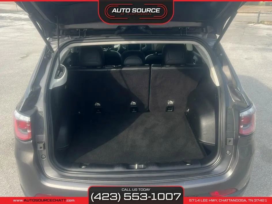 Used 2017 Jeep Compass Trailhawk w/ Navigation Group image 9