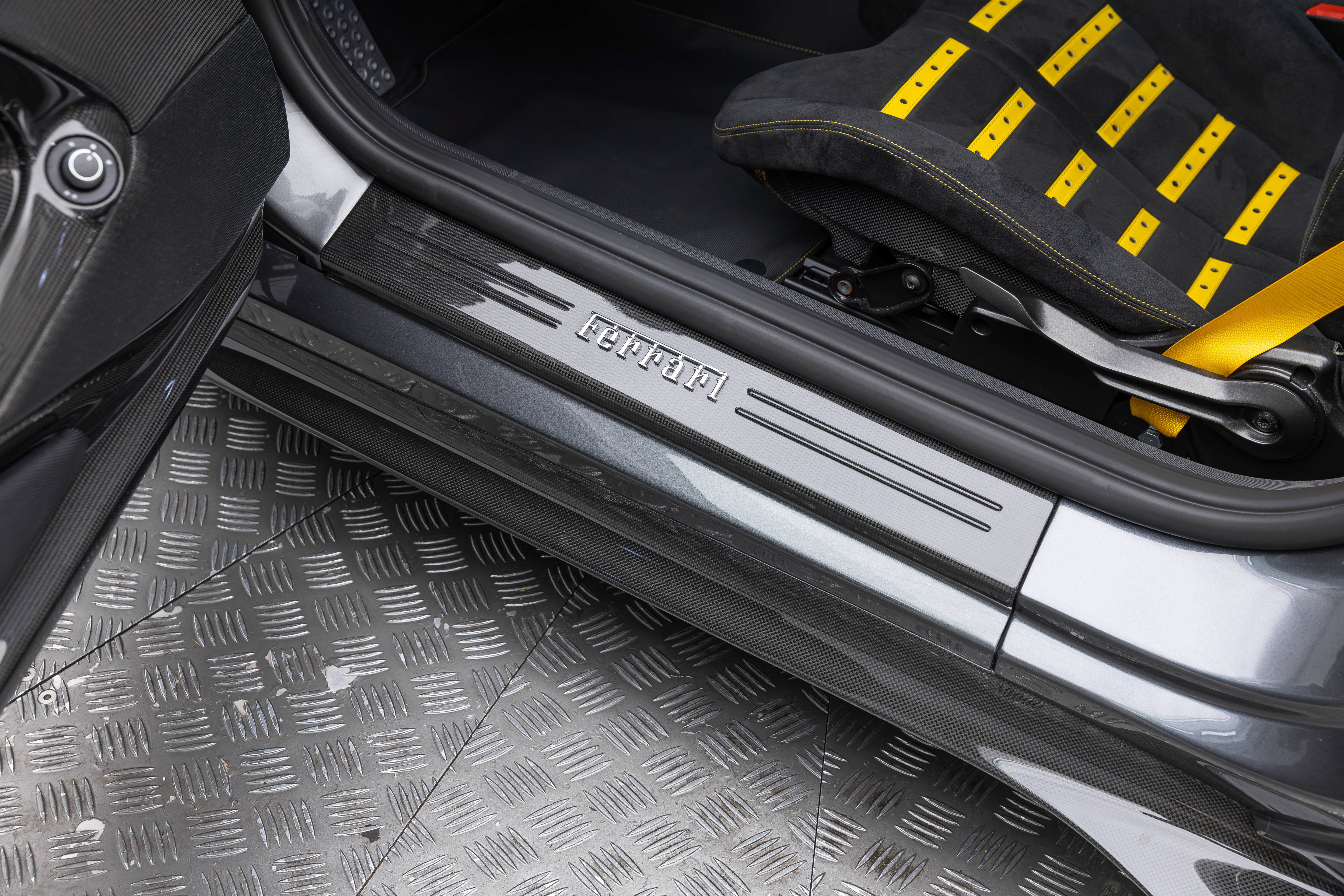 Certified 2023 Ferrari 812 Competizione RWD image 15