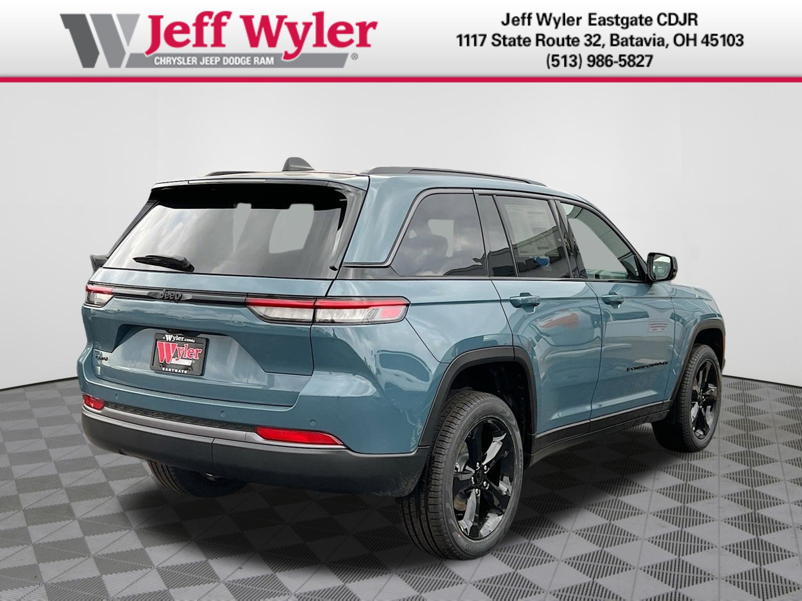 New 2026 Jeep Grand Cherokee Limited w/ Limited Altitude Package AWD/4WD image 29