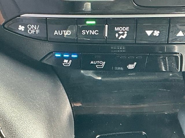Used 2022 Acura MDX SH-AWD w/ Advance Package image 30