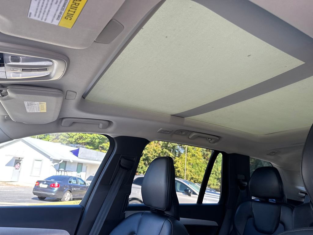Used 2024 Volvo XC90 B5 Core w/ Protection Package Premier image 25