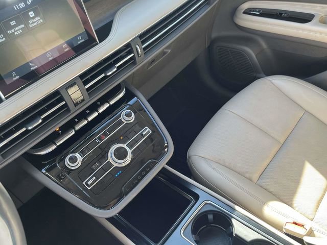 Used 2022 Lincoln Corsair Reserve w/ Equipment Group 201A image 33