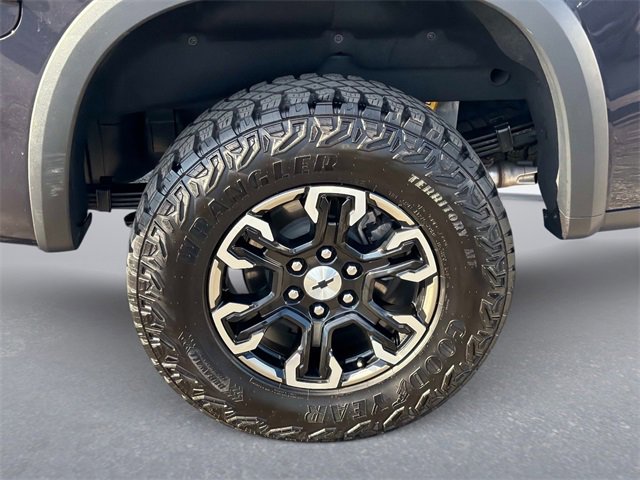 Used 2024 Chevrolet Silverado 1500 ZR2 w/ Technology Package image 11