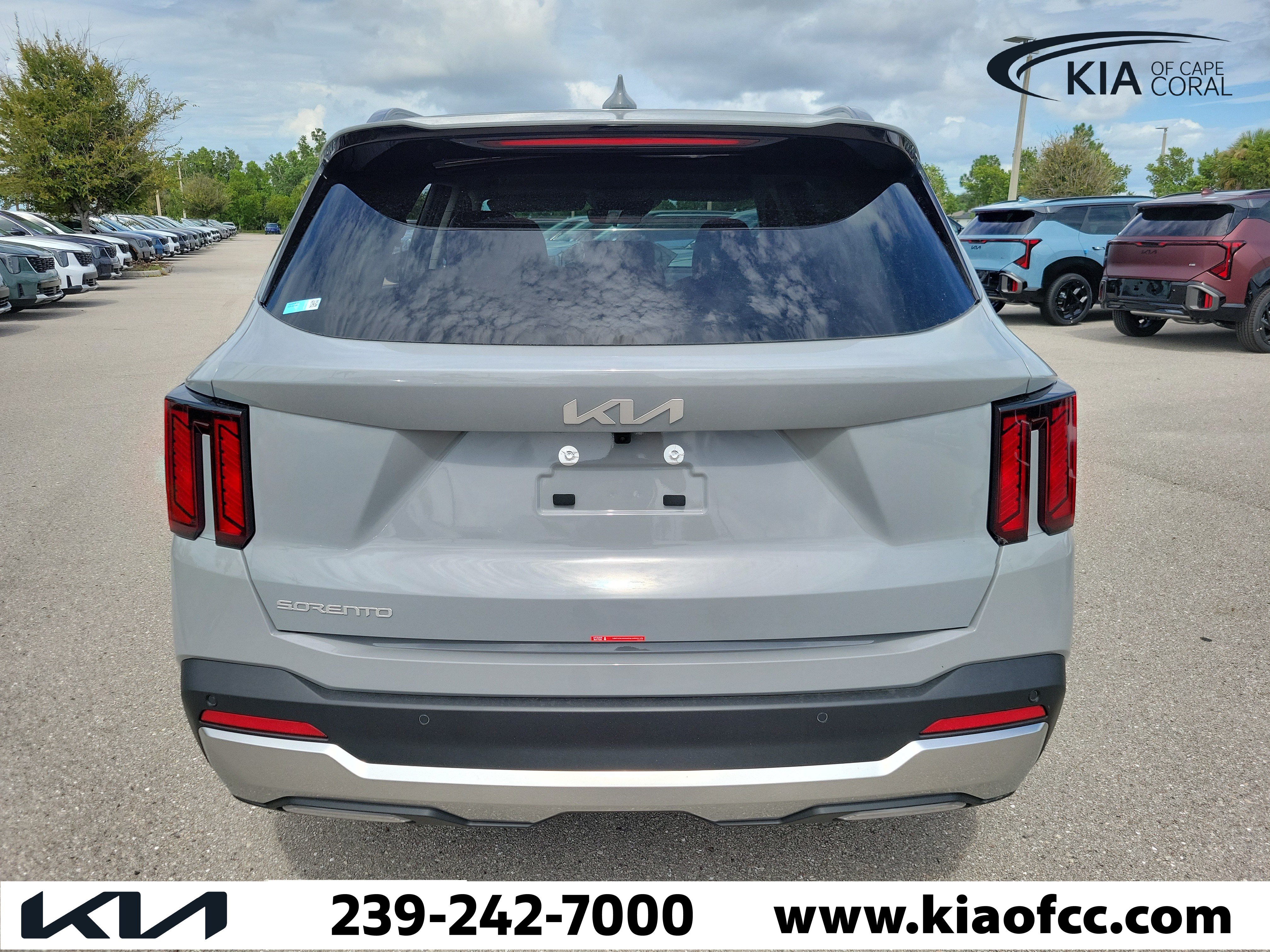 New 2026 Kia Sorento S FWD image 8