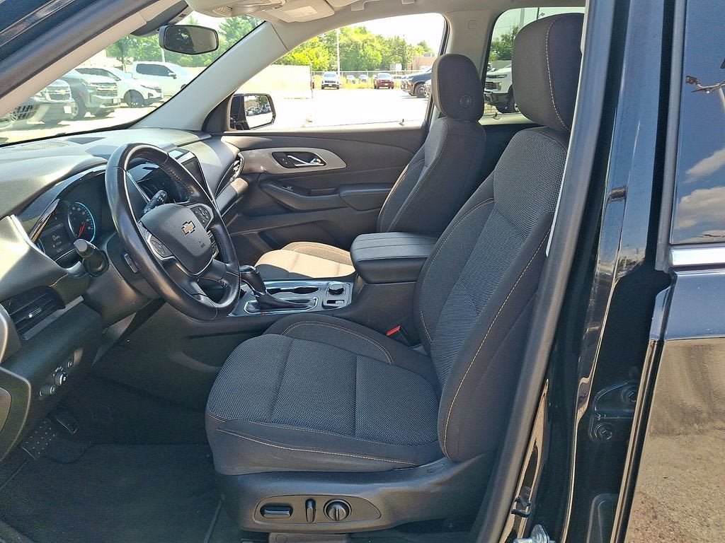 Certified 2020 Chevrolet Traverse LT FWD image 15