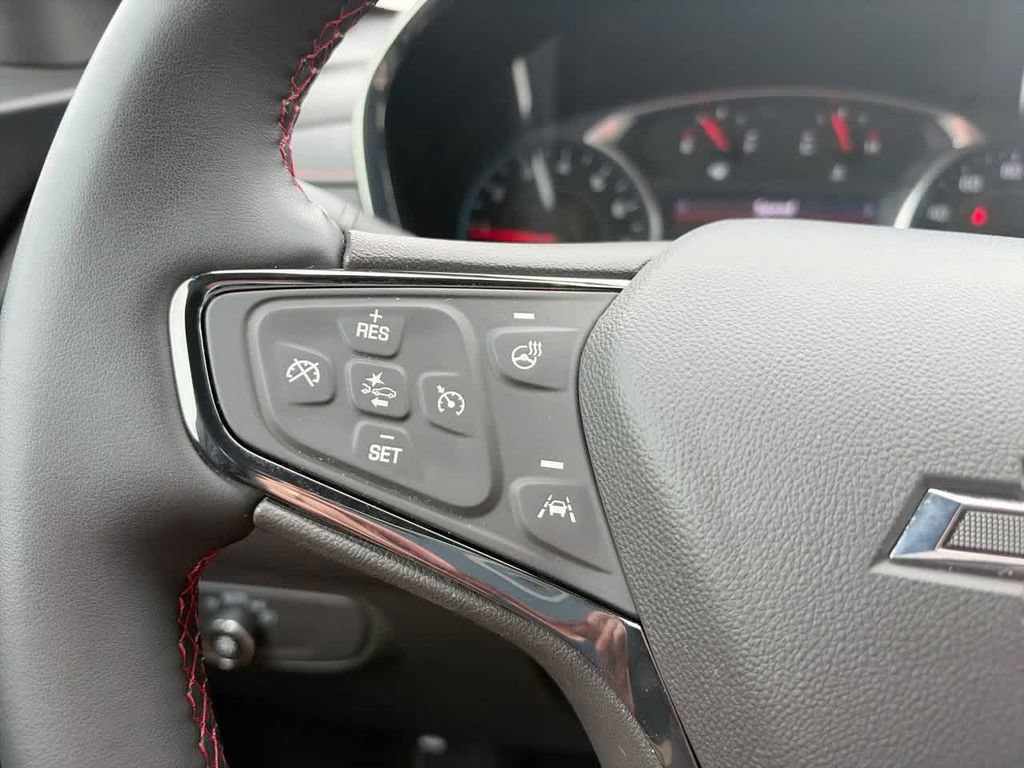 Used 2024 Chevrolet Equinox RS FWD image 24