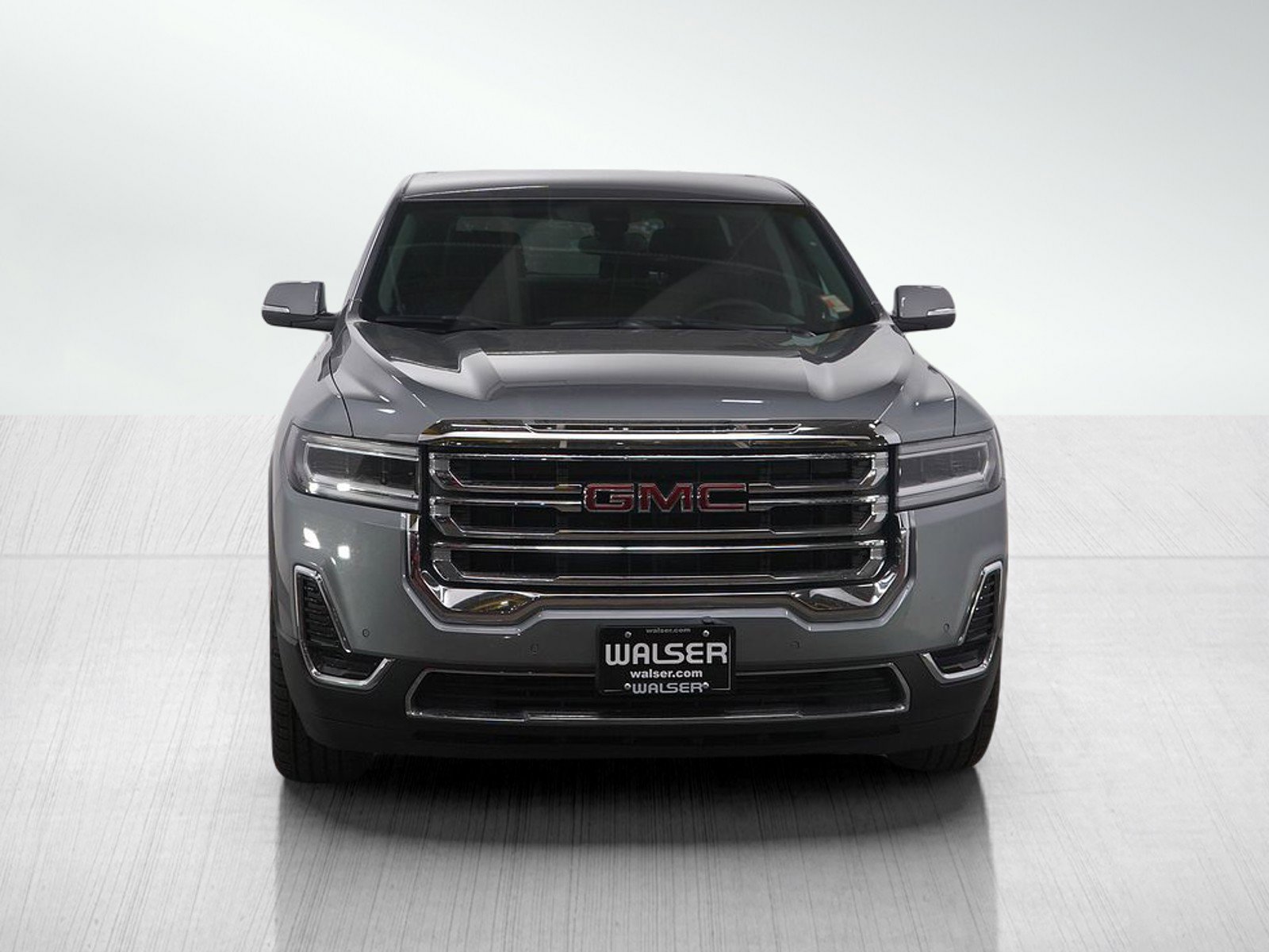 Used 2023 GMC Acadia SLE image 9