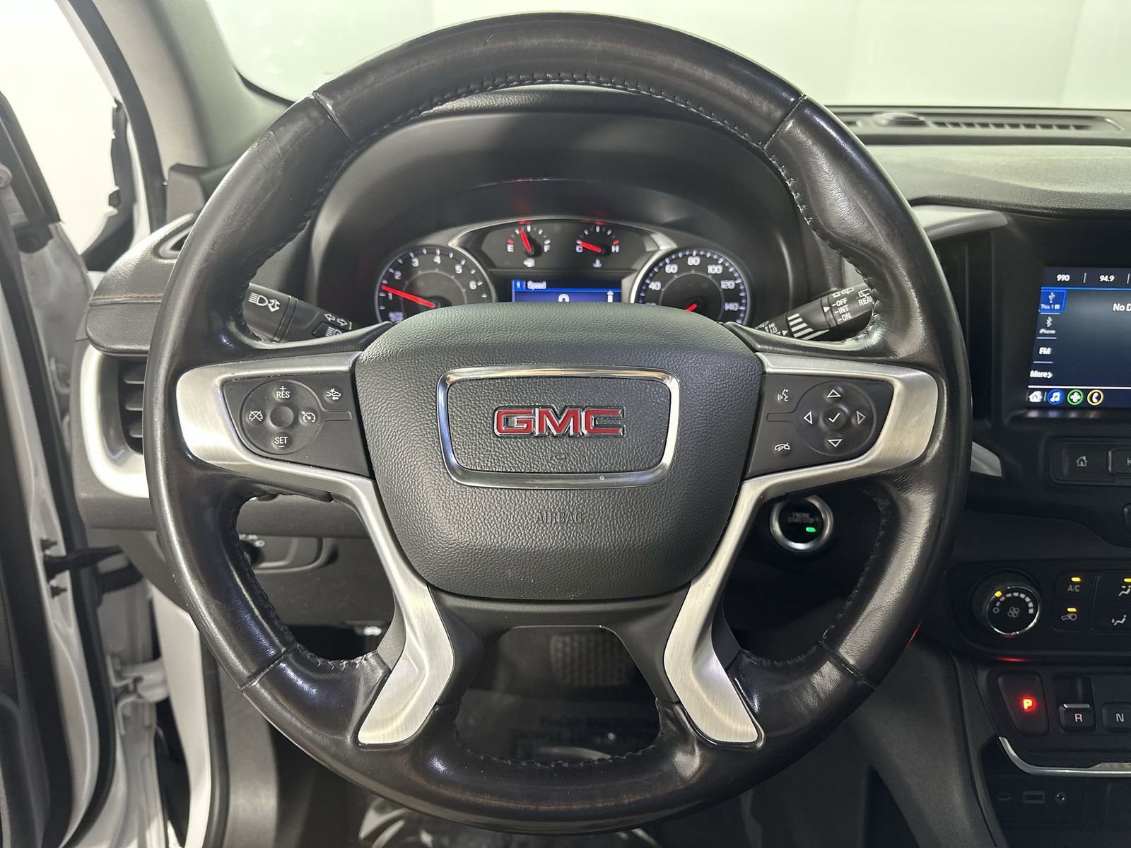 Used 2020 GMC Terrain SLE image 18