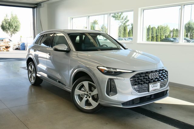 New 2025 Audi Q5 Premium Plus