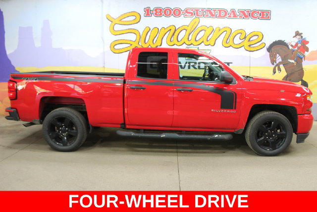 Used 2018 Chevrolet Silverado 1500 Custom w/ Custom Value Package AWD/4WD image 1