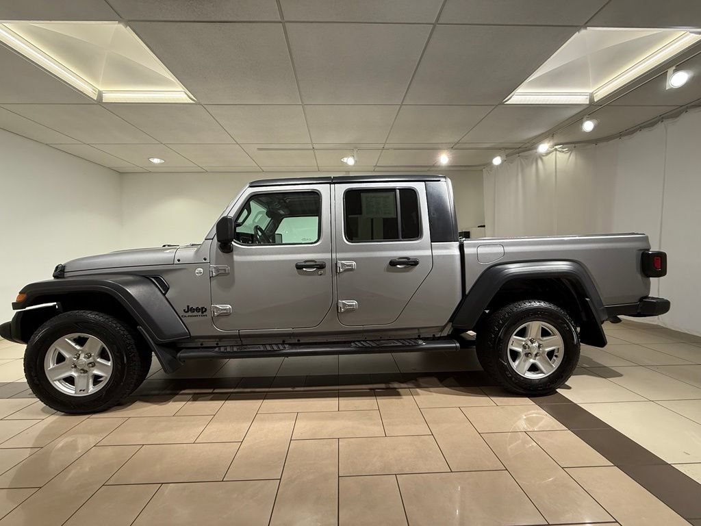 Used 2020 Jeep Gladiator Sport w/ Quick Order Package 24S AWD/4WD image 2