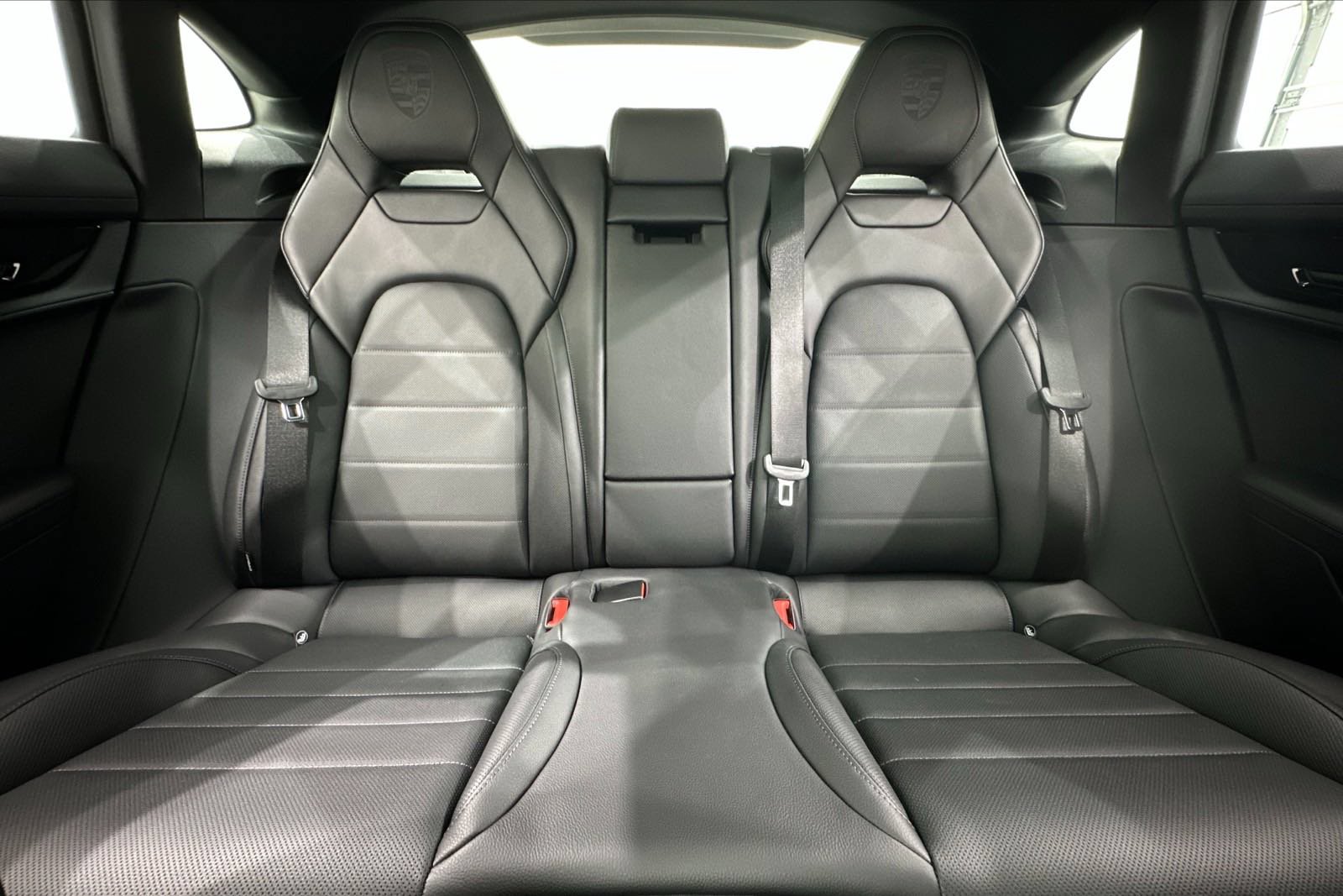 Certified 2025 Porsche Panamera 4 AWD/4WD image 19