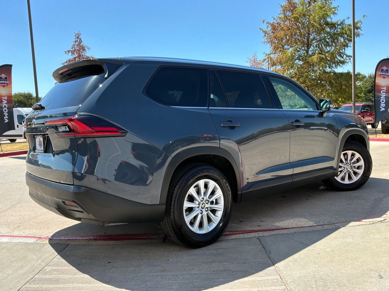 Used 2026 Toyota Grand Highlander FWD image 6