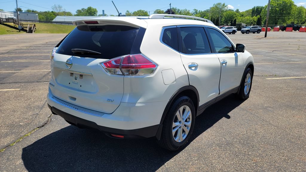 Used 2015 Nissan Rogue SV w/ SV Premium Package FWD image 12