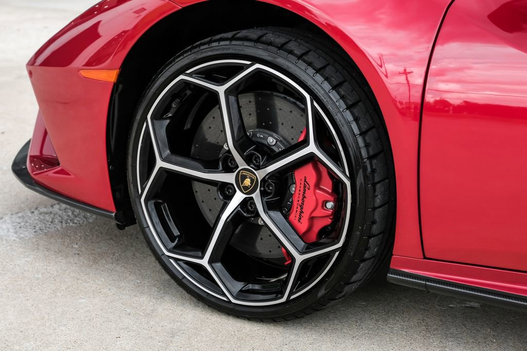 Used 2023 Lamborghini Huracan EVO image 52