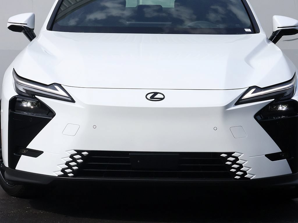 New 2026 Lexus ES 500e AWD/4WD image 6