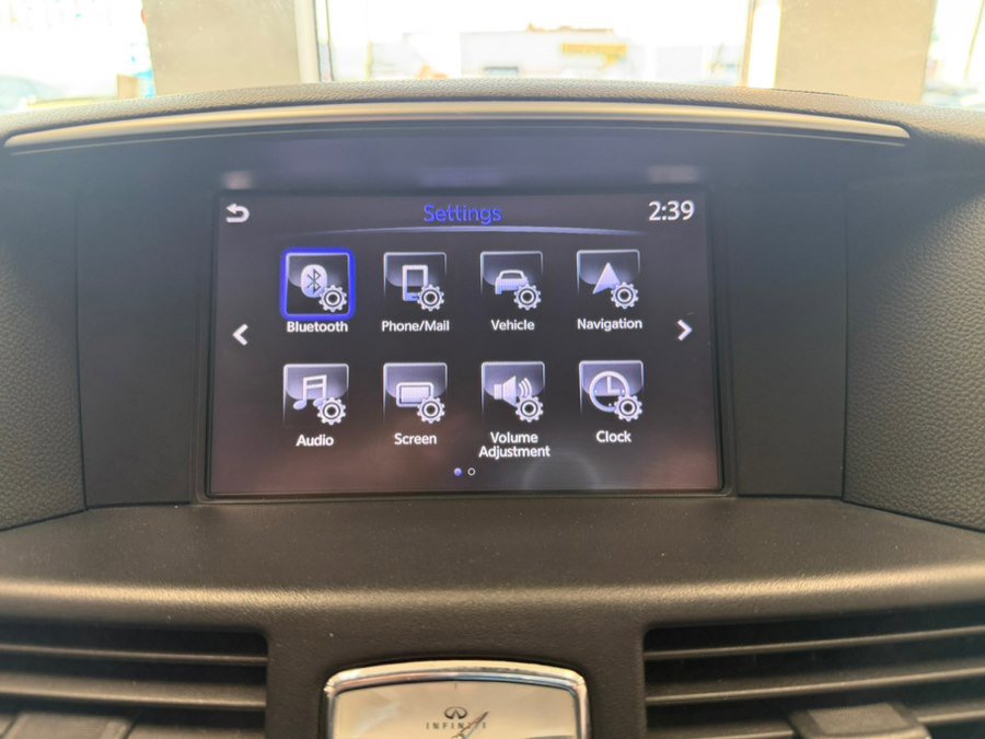 Used 2019 INFINITI Q70 Luxe RWD image 49