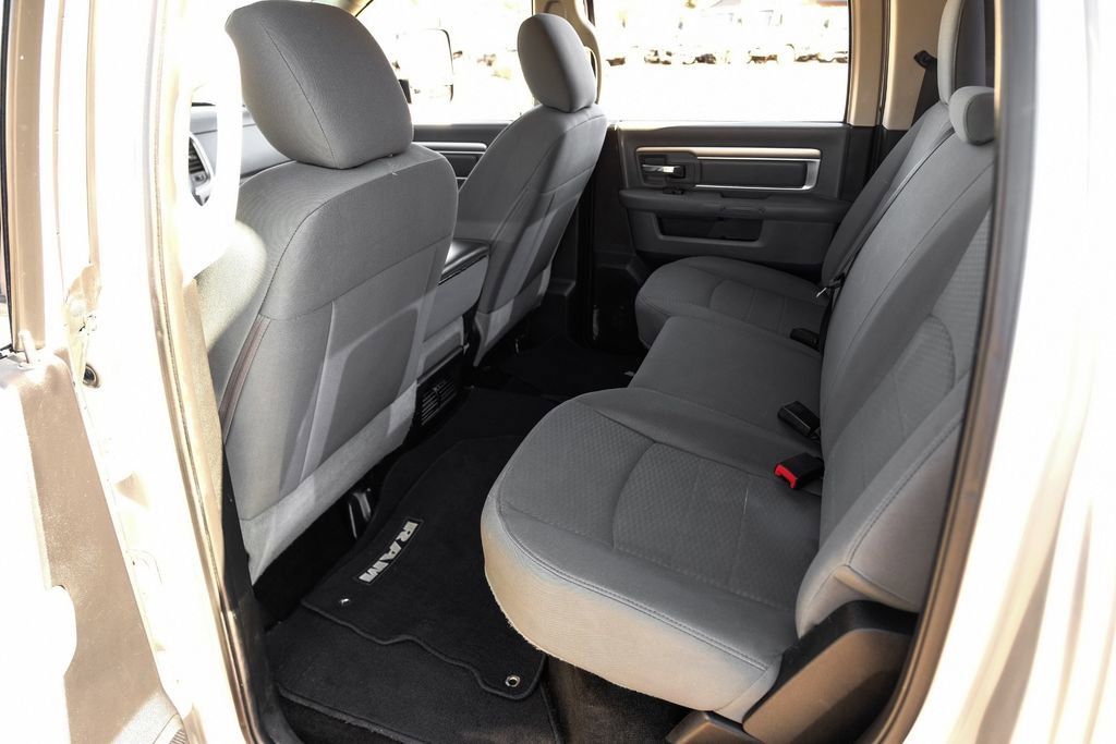 Used 2015 RAM 2500 SLT image 33