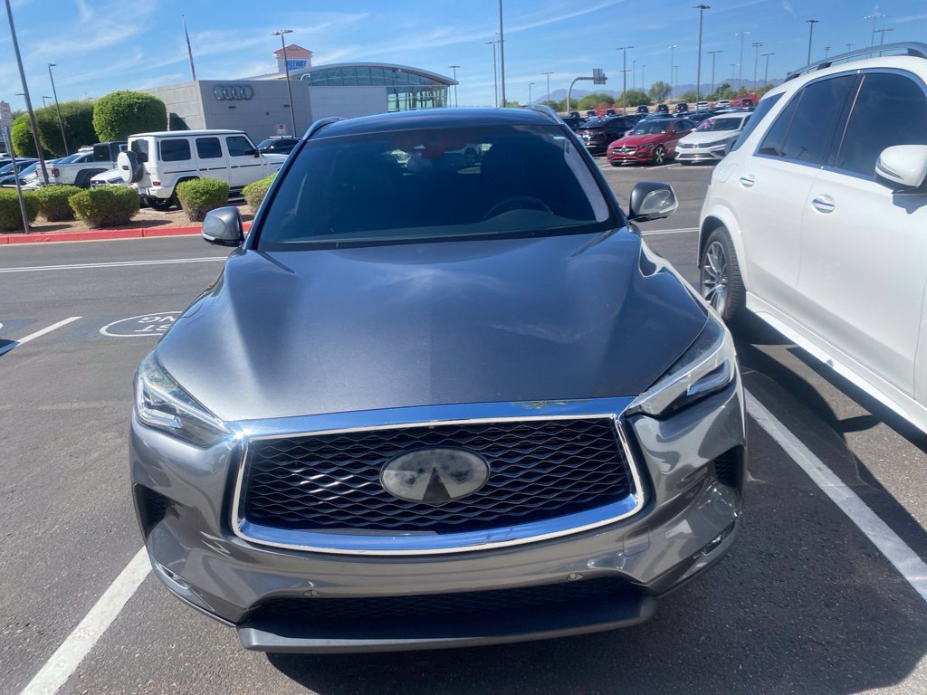 Used 2019 INFINITI QX50 Essential w/ Sensory Package AWD/4WD image 2