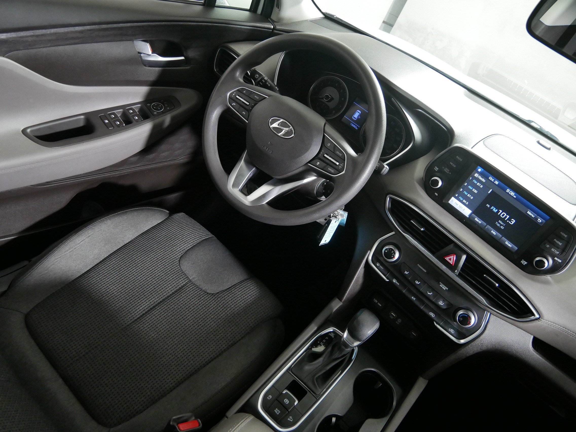 Used 2020 Hyundai Santa Fe SE w/ Cargo Package AWD/4WD image 9