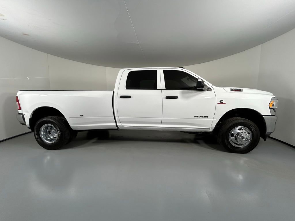 Used 2022 RAM 3500 Tradesman w/ Chrome Appearance Group image 8