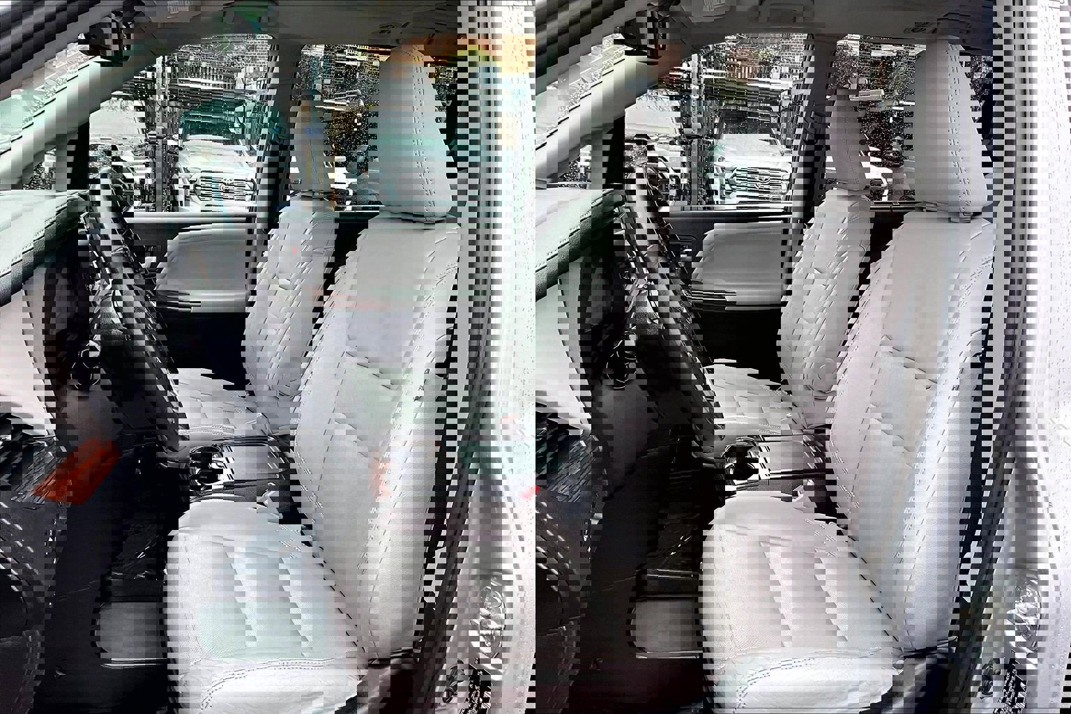 Used 2015 Toyota Sienna Limited Premium image 24