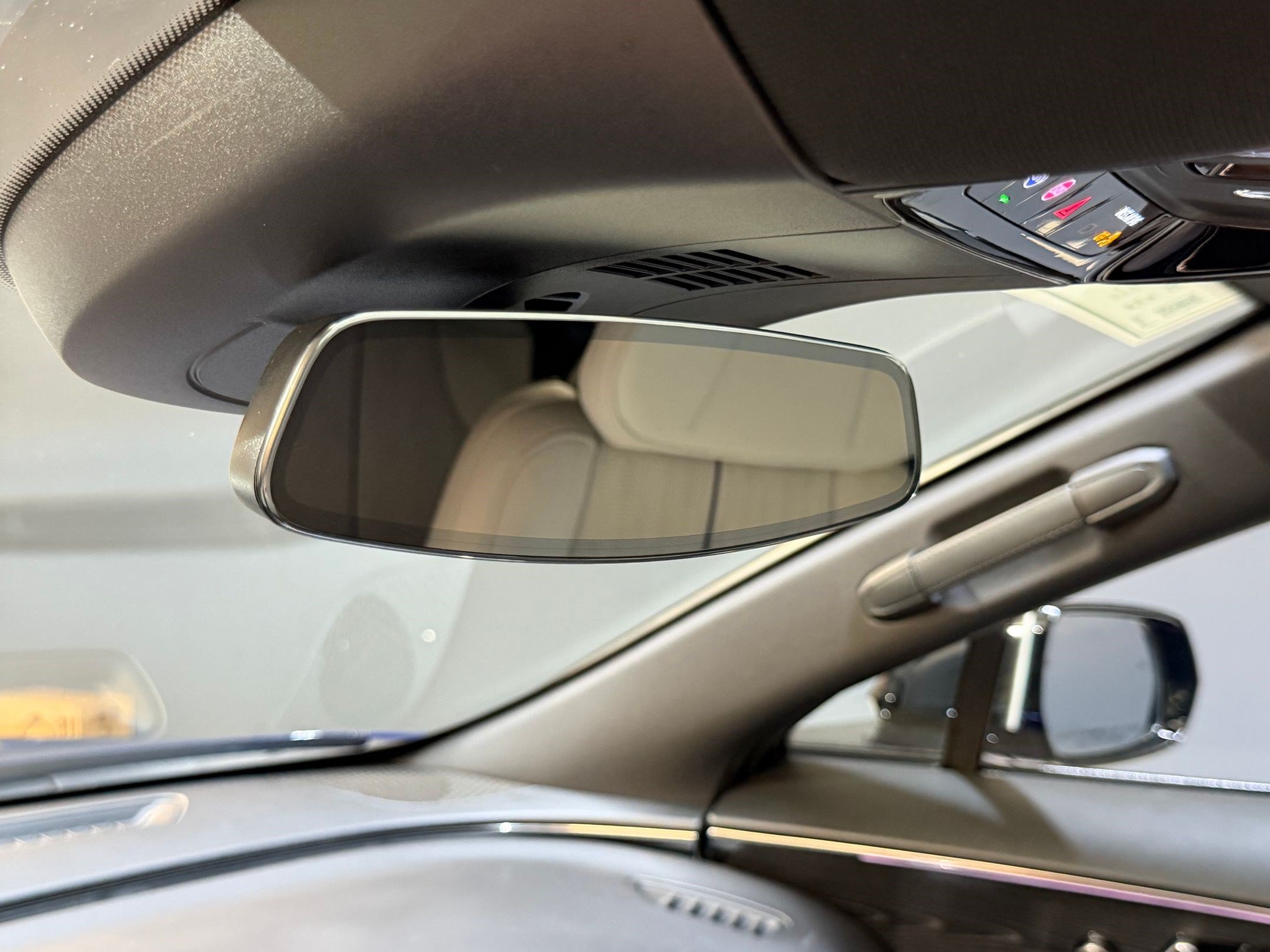 Certified 2024 Cadillac Lyriq Sport RWD image 33