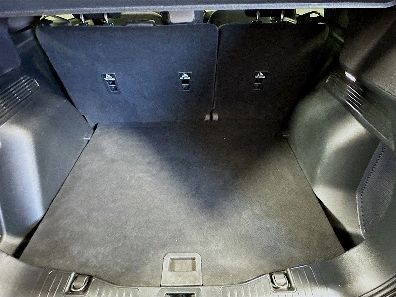 Used 2020 Ford Escape SE image 25