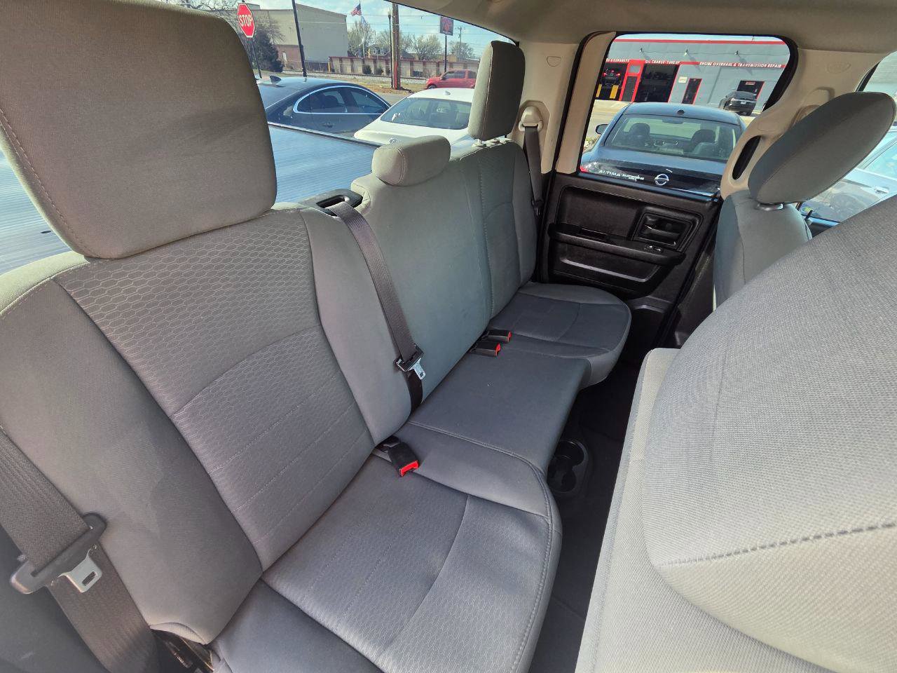 Used 2015 RAM 1500 Express image 16