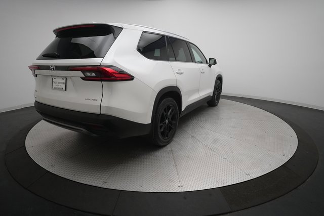 Used 2024 Toyota Grand Highlander Limited image 38