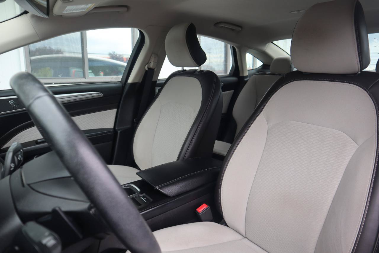 Used 2019 Ford Fusion SE w/ Equipment Group 151A FWD image 55