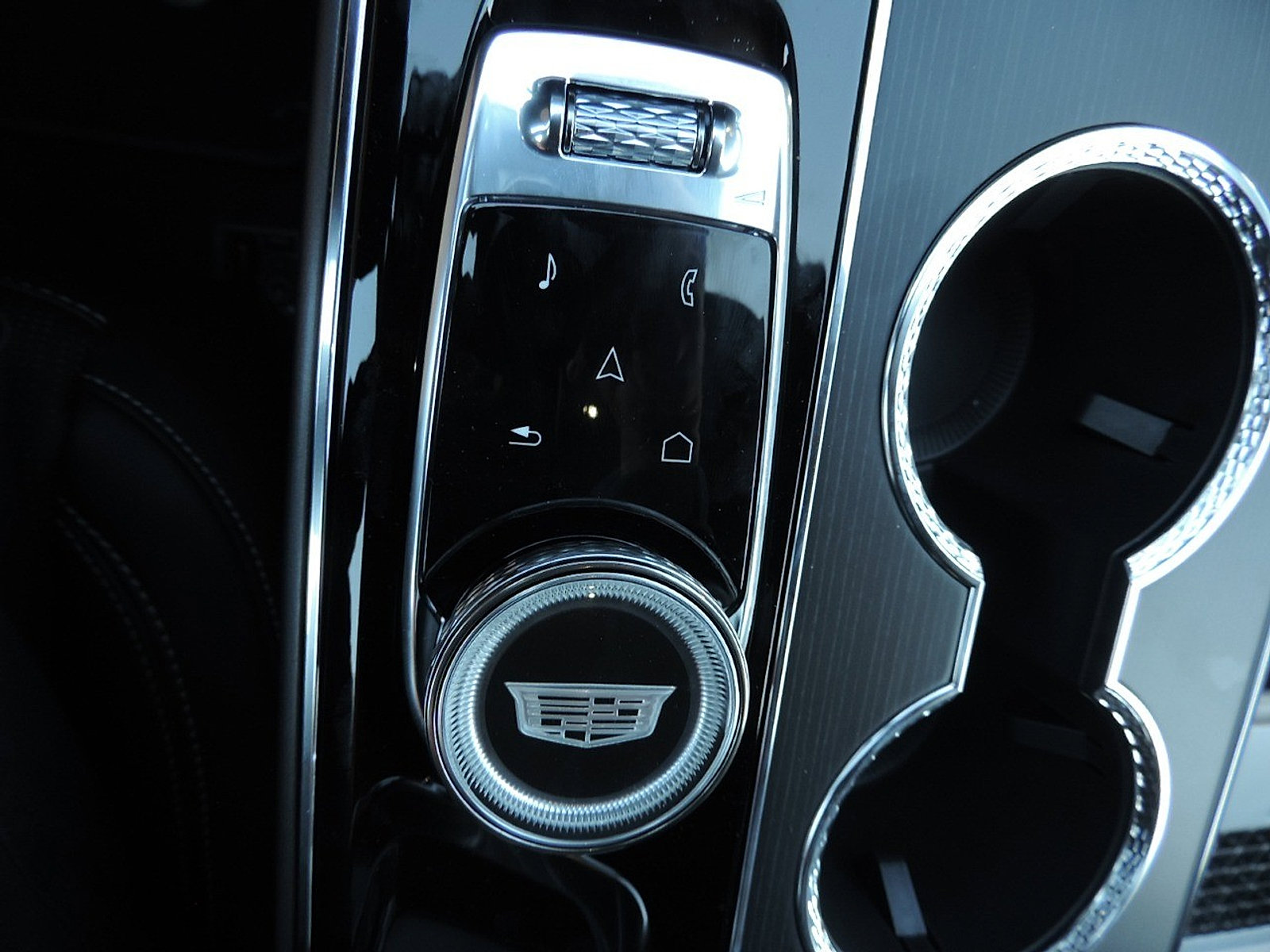 New 2026 Cadillac Lyriq Premium Luxury image 21