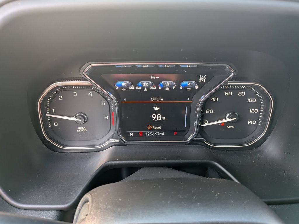 Used 2021 GMC Yukon SLT w/ SLT Premium Package AWD/4WD image 16