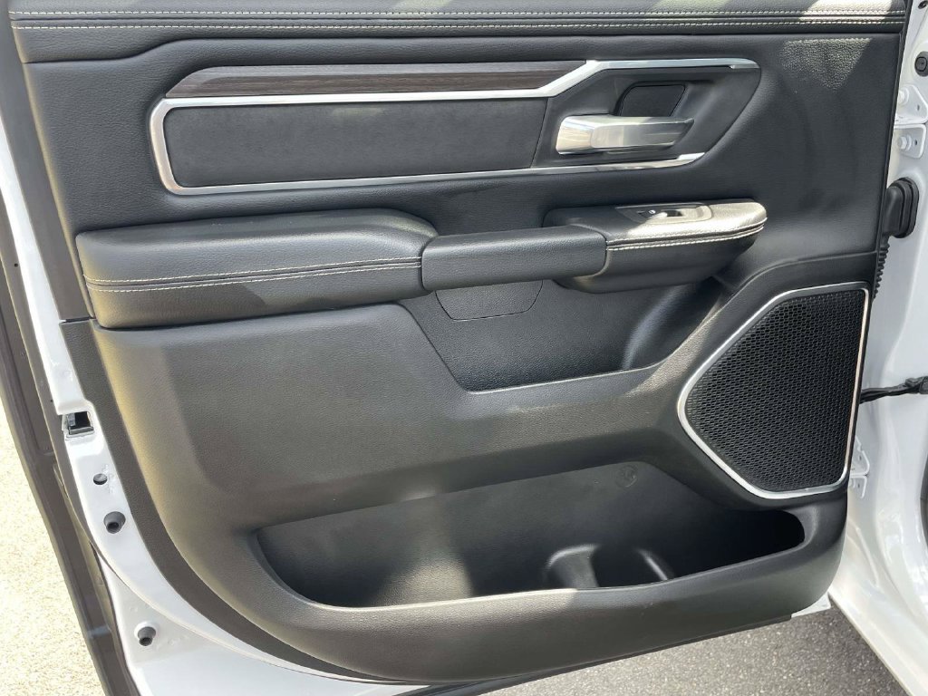 Used 2026 RAM 1500 Laramie AWD/4WD image 14