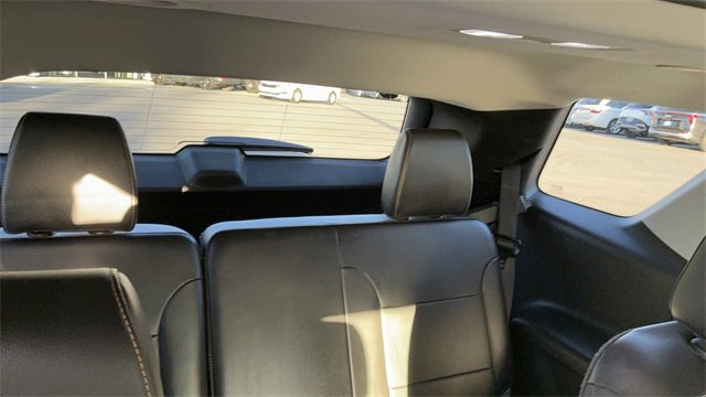 Used 2020 Chevrolet Traverse Premier w/ Redline Edition image 32