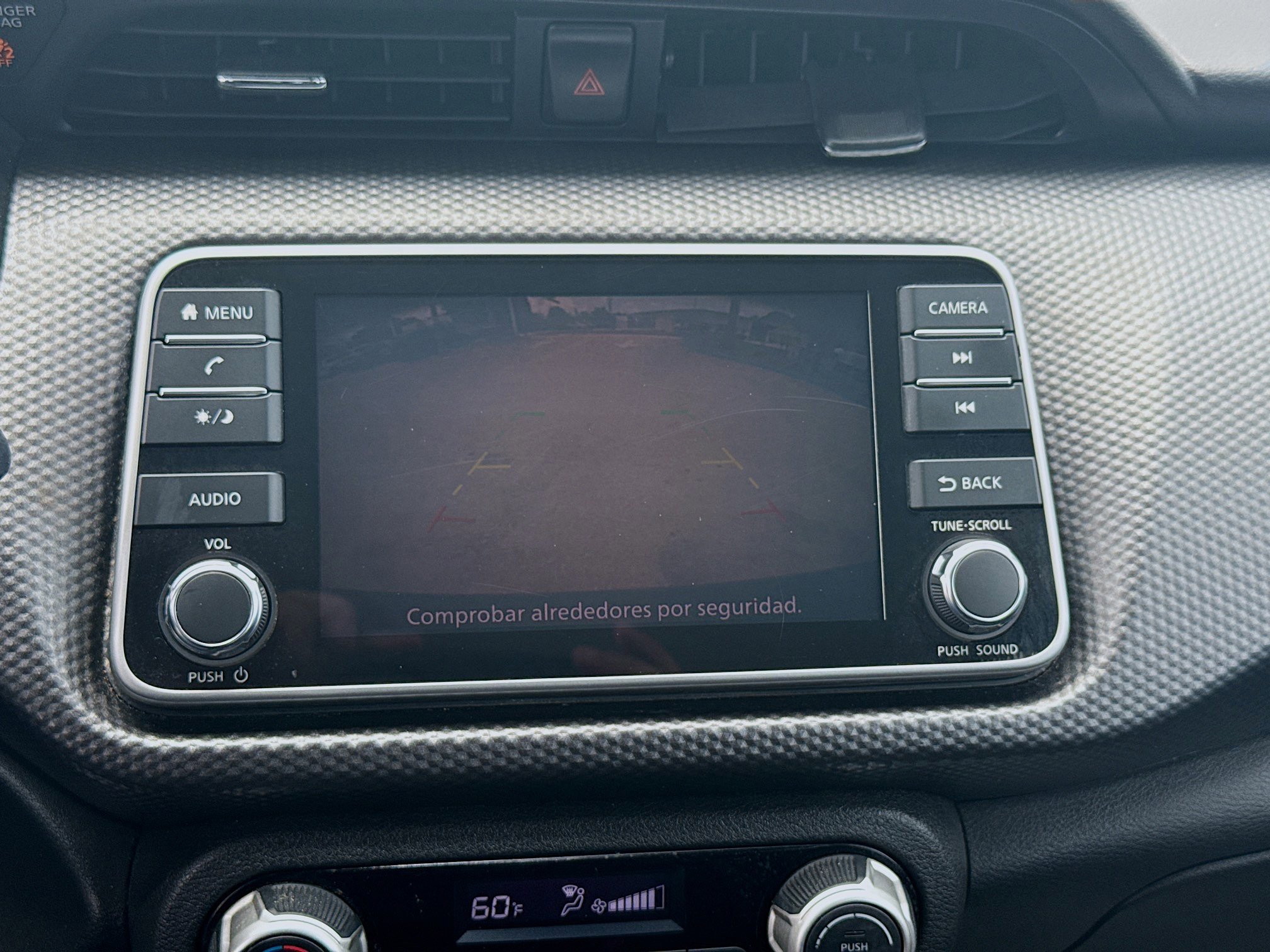 Used 2019 Nissan Kicks SR FWD image 13